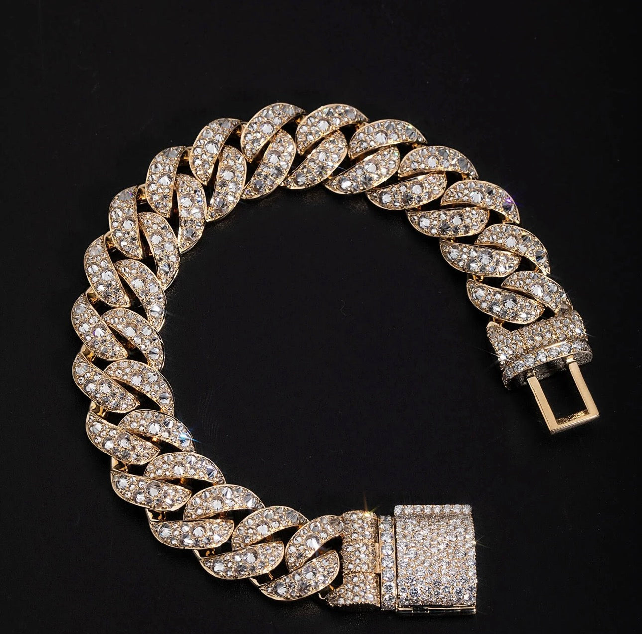 15MM Upside Down Mosaic Inverted
Setting Cuban Lab Diamond