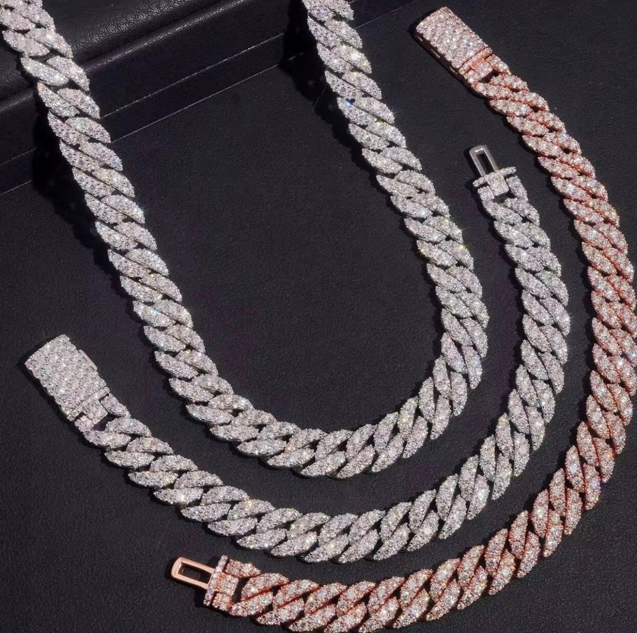 10MM Single Row Iced Out Unisex
Moissanite Cuban Bracelet
